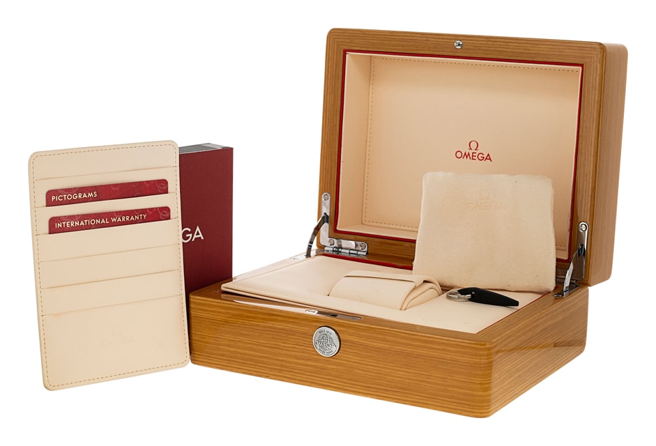 Omega Speedmaster 38 324.30.38.50.01.001 Image 4